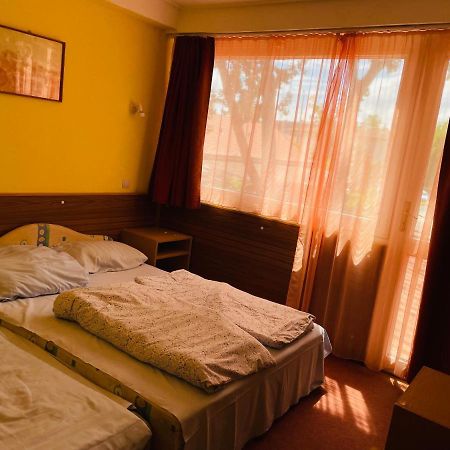 Rev Szallo Balaton Hotell Szántód Eksteriør bilde