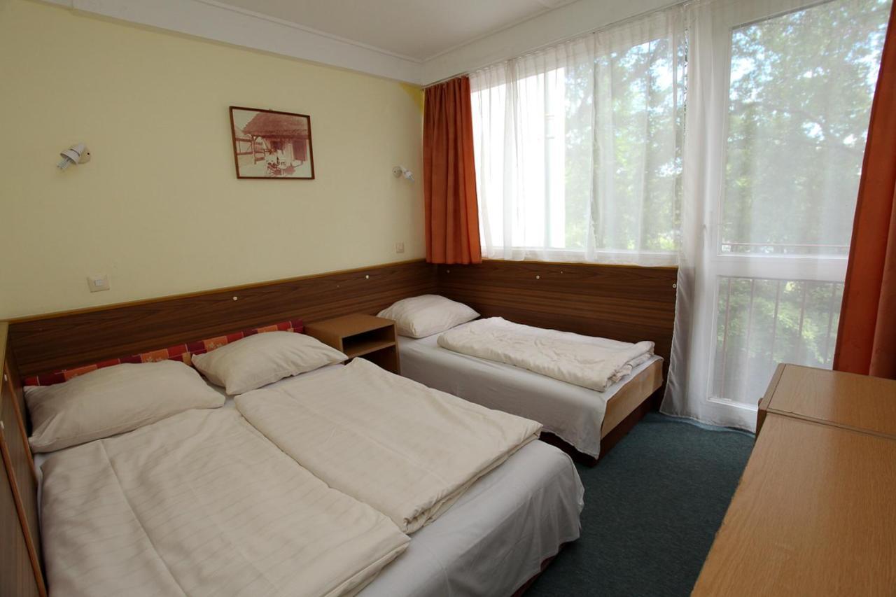 Rev Szallo Balaton Hotell Szántód Eksteriør bilde