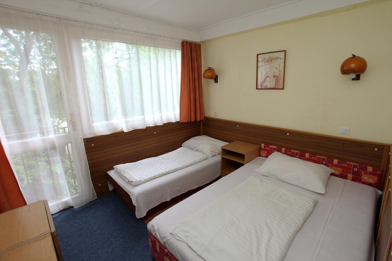 Rev Szallo Balaton Hotell Szántód Eksteriør bilde