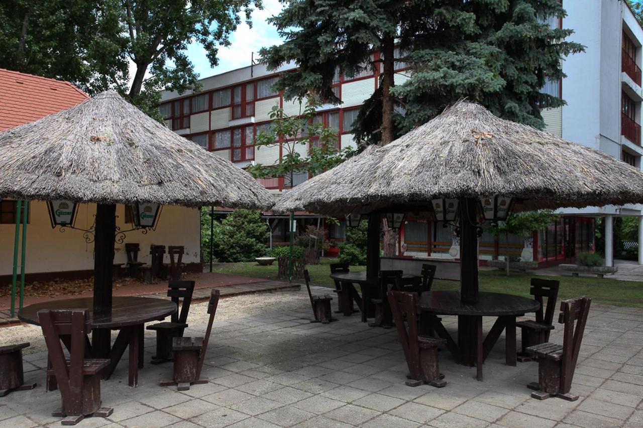 Rev Szallo Balaton Hotell Szántód Eksteriør bilde