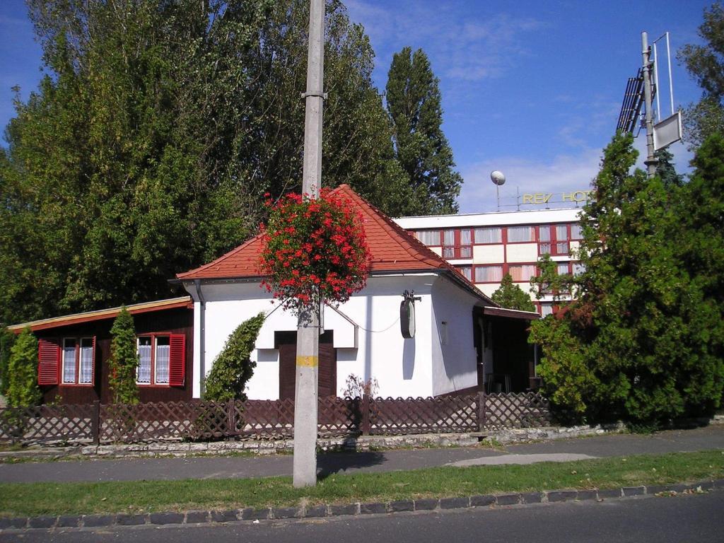 Rev Szallo Balaton Hotell Szántód Eksteriør bilde